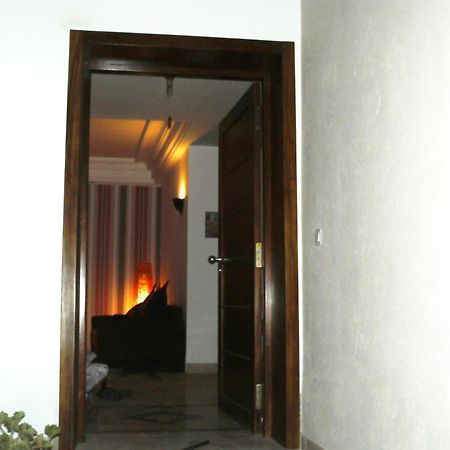 Apartamento Happy House Ennasr Ariana Exterior foto