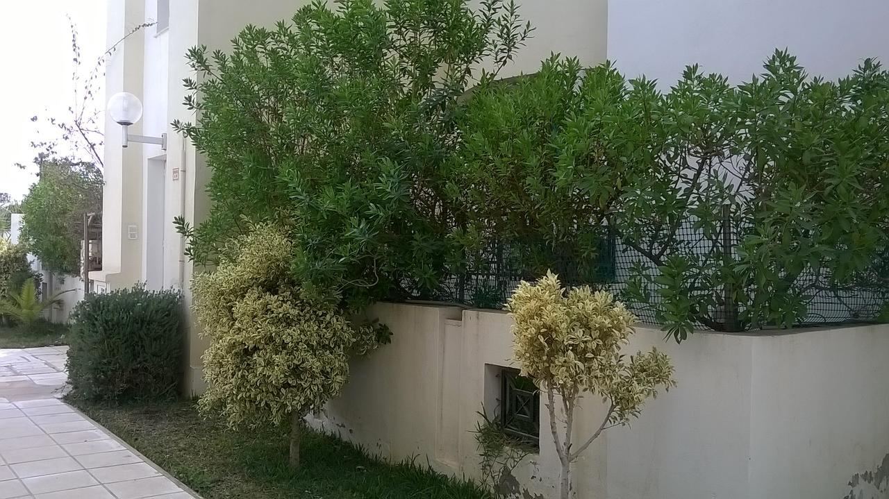 Apartamento Happy House Ennasr Ariana Exterior foto