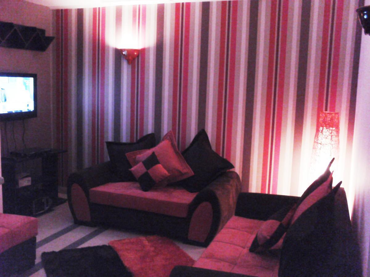 Apartamento Happy House Ennasr Ariana Exterior foto