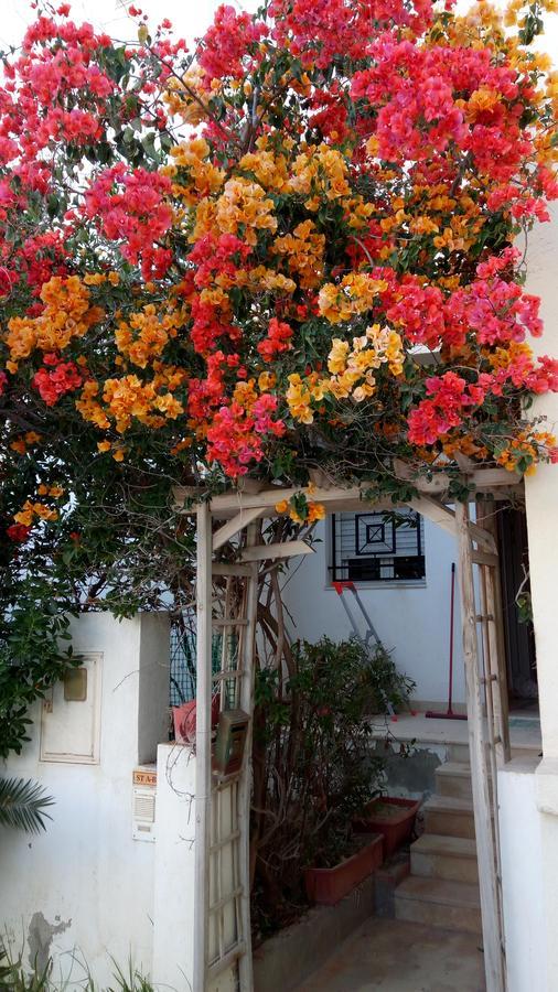 Apartamento Happy House Ennasr Ariana Exterior foto